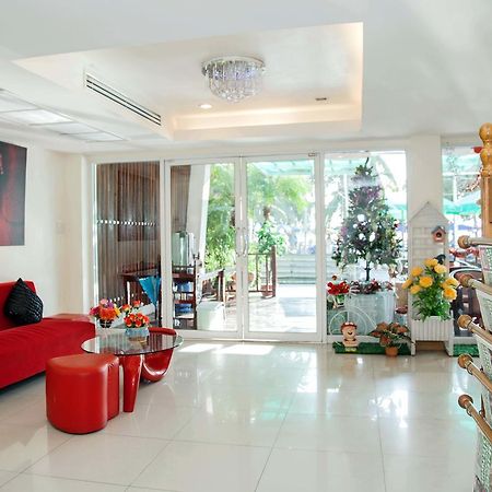 Bird Hotel Chonburi Bagian luar foto